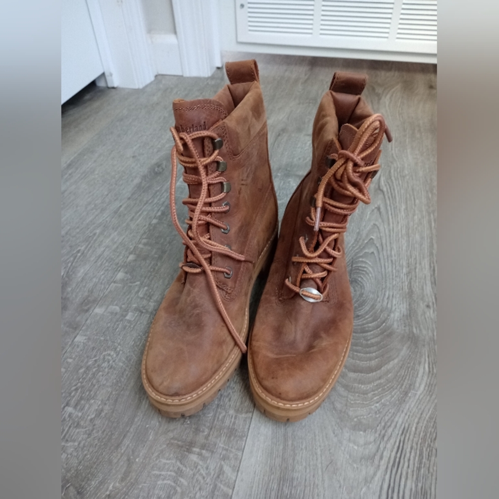 Timberland Women's Brown Lace-Up Boots